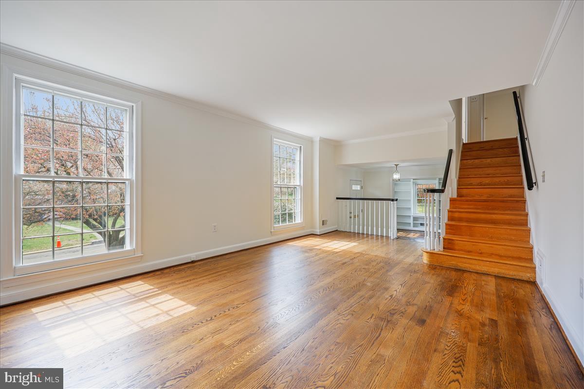 5205 CAMBERLEY AVENUE