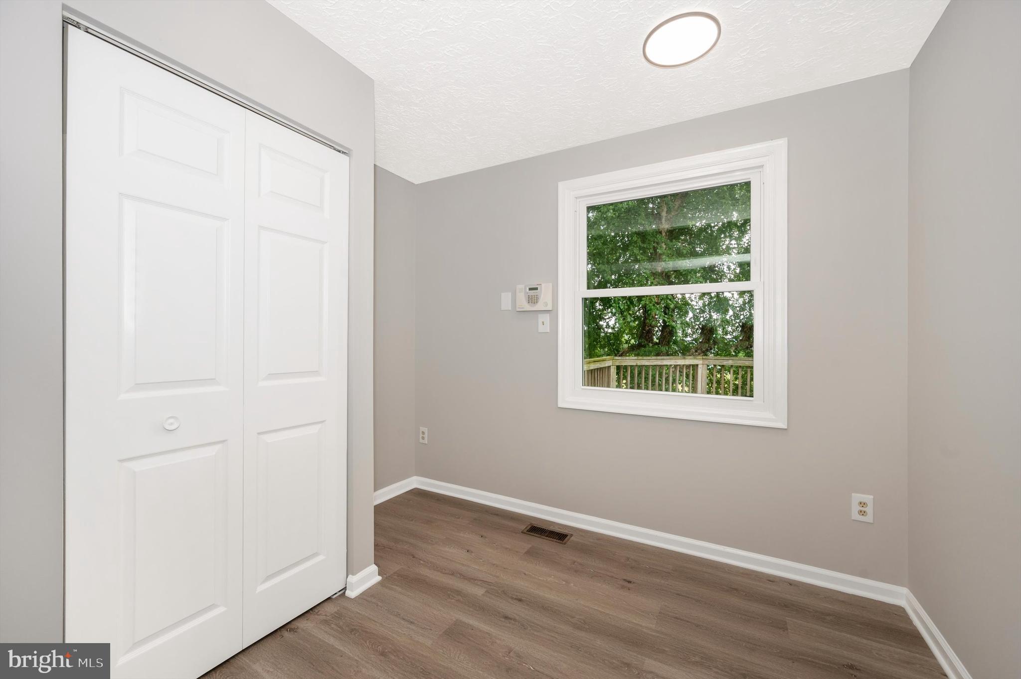 BALLENGER CREEK MEADOWS - Residential