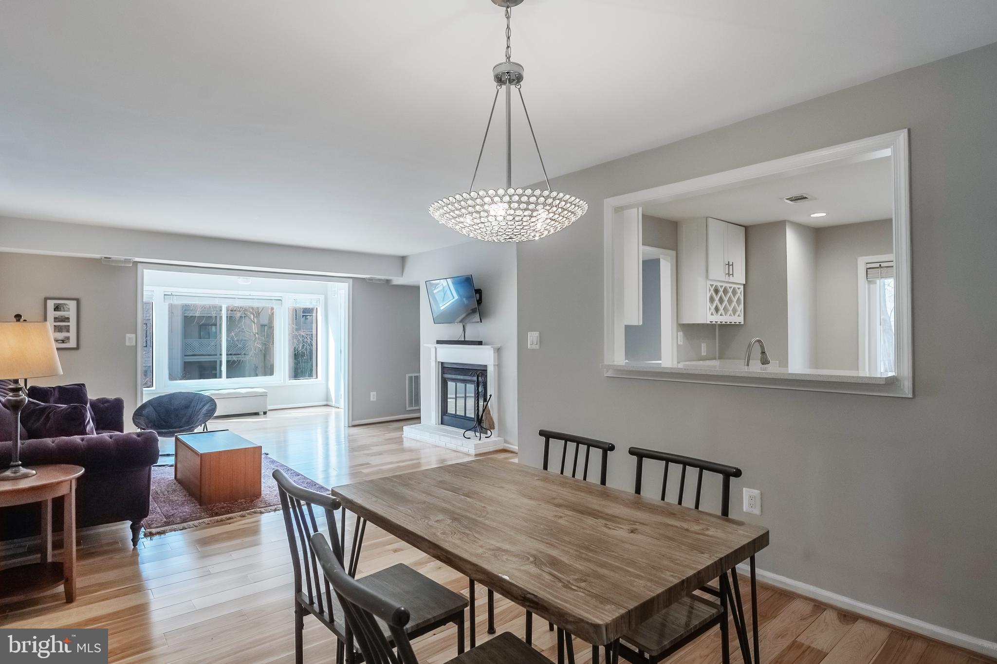 HUNTERS CROSSING - Residential