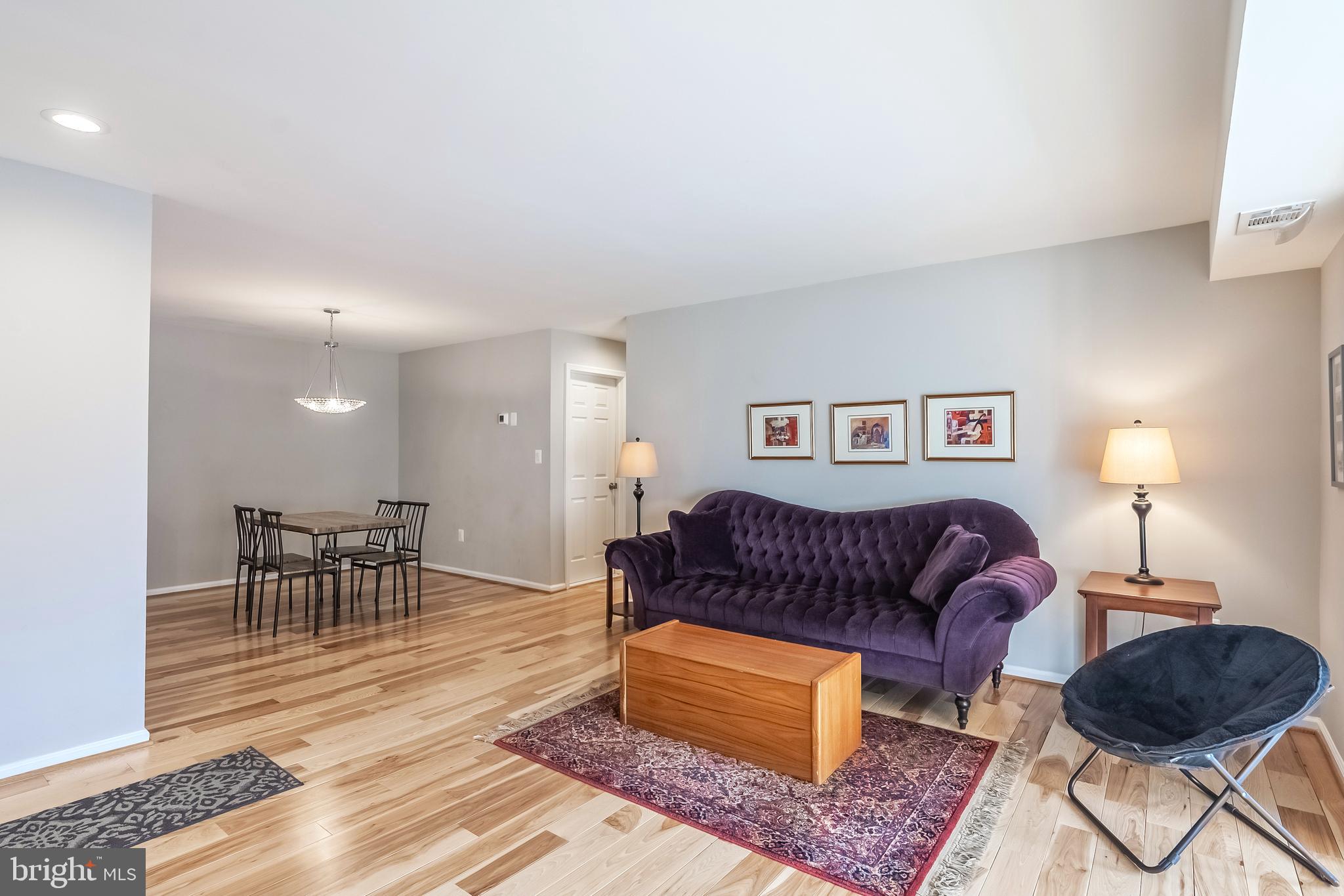 HUNTERS CROSSING - Residential