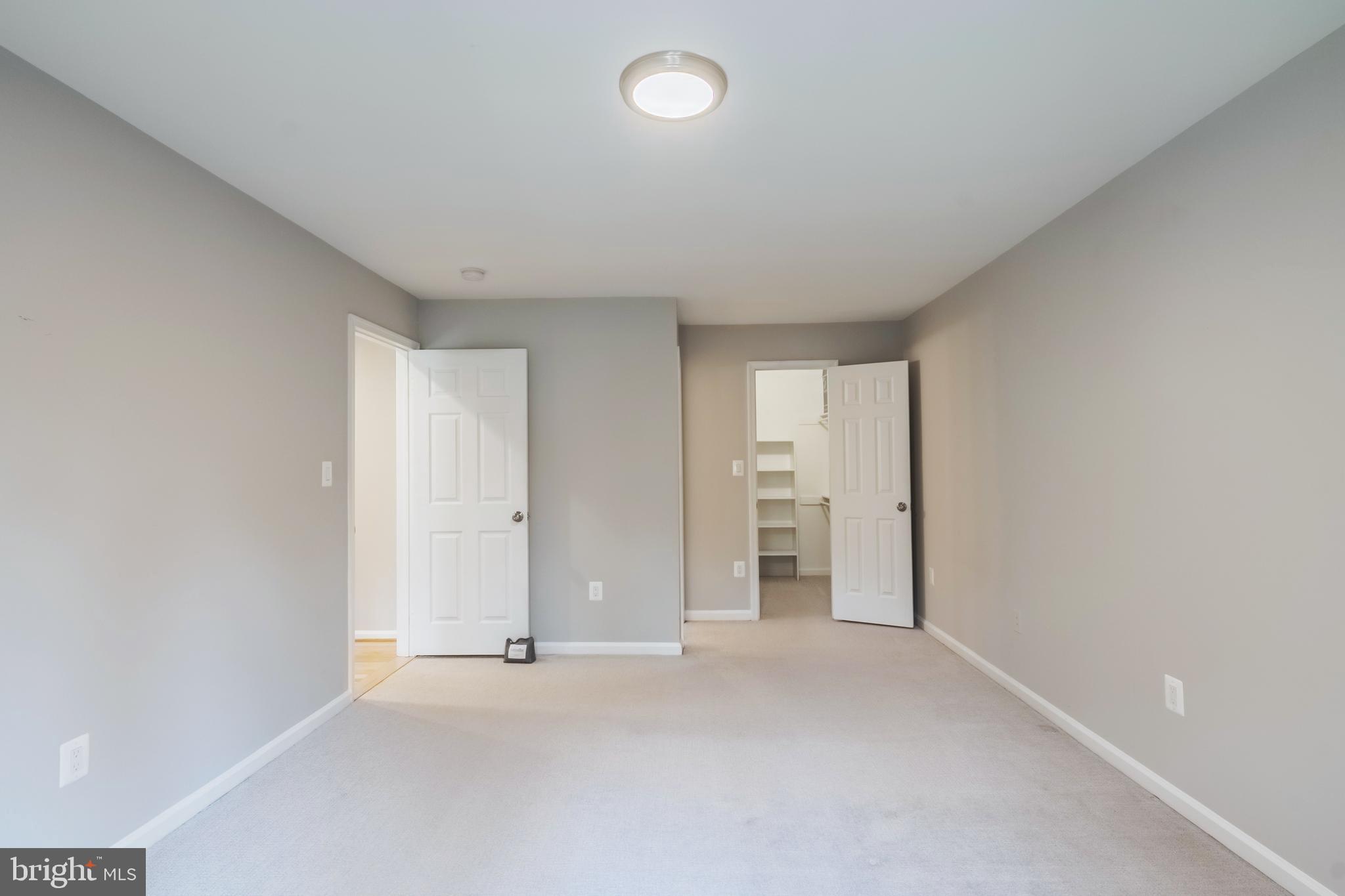 HUNTERS CROSSING - Residential