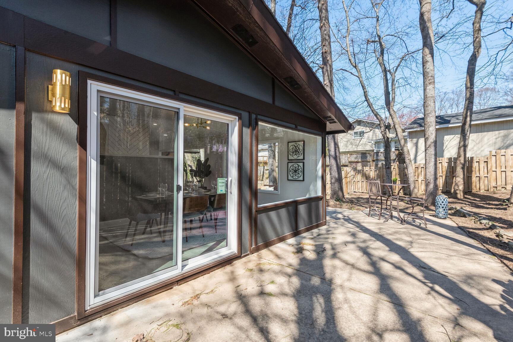 MANOR WOODS - Residential