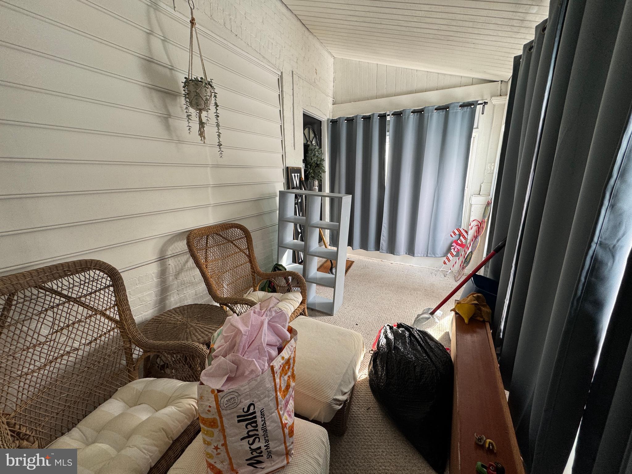 GLEN ACRES - Residential