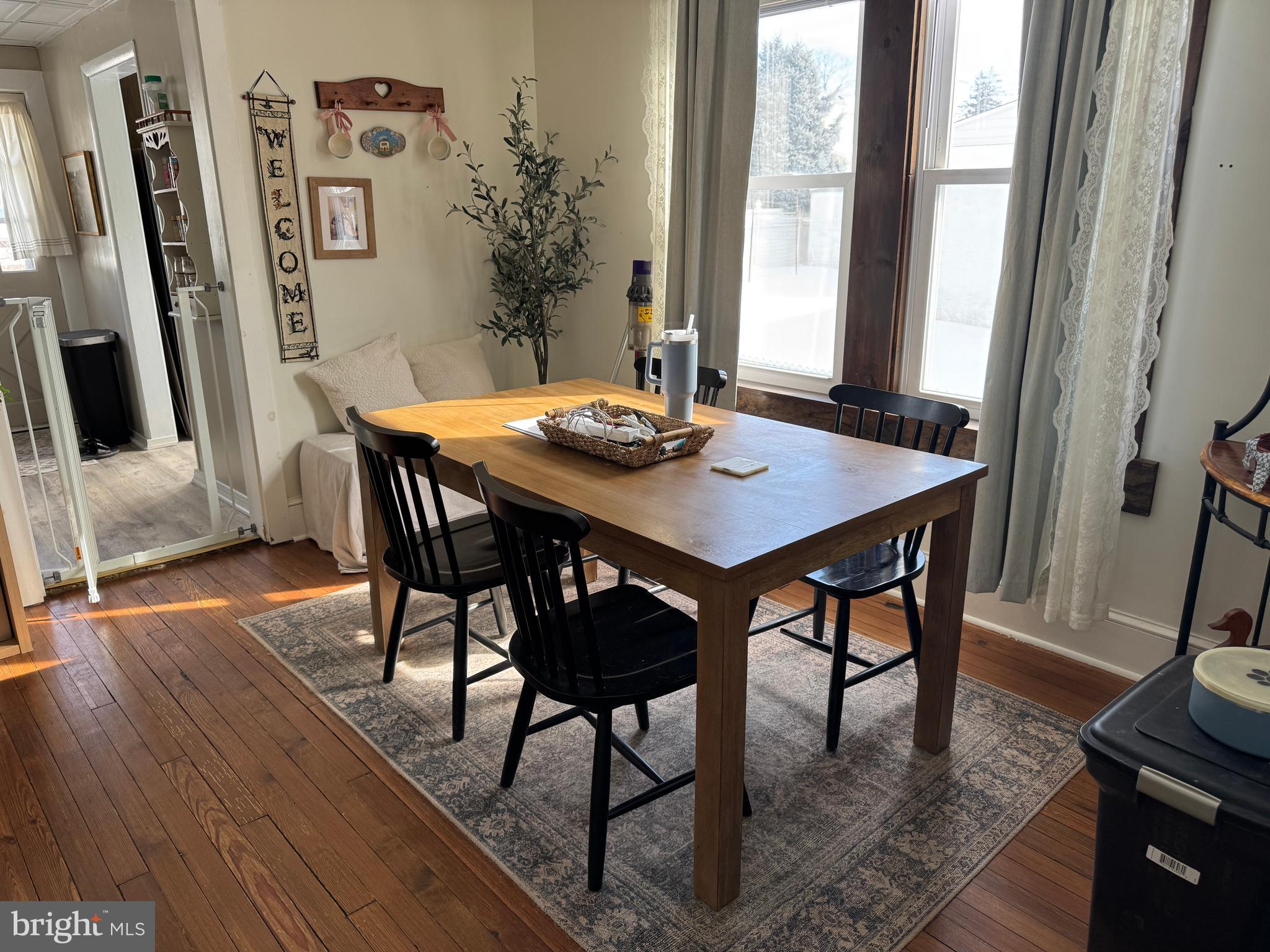 GLEN ACRES - Residential