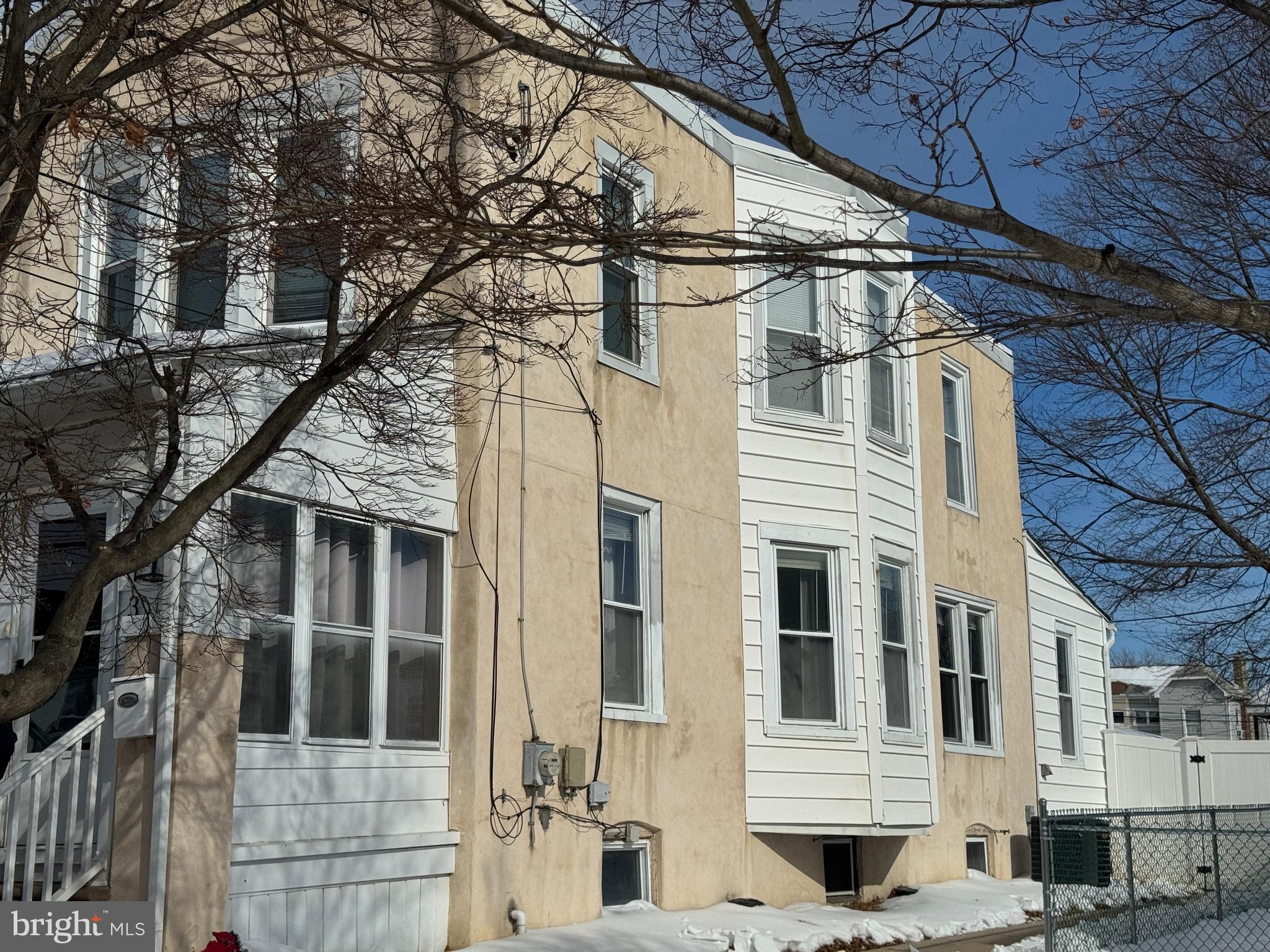 GLEN ACRES - Residential