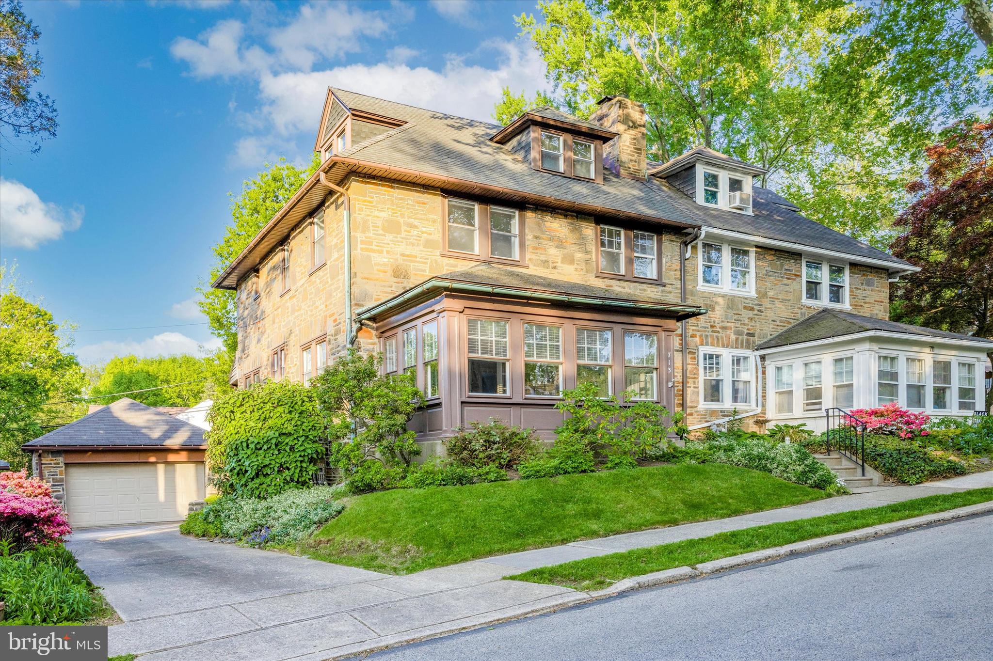 COLLEGE PARK - Residential