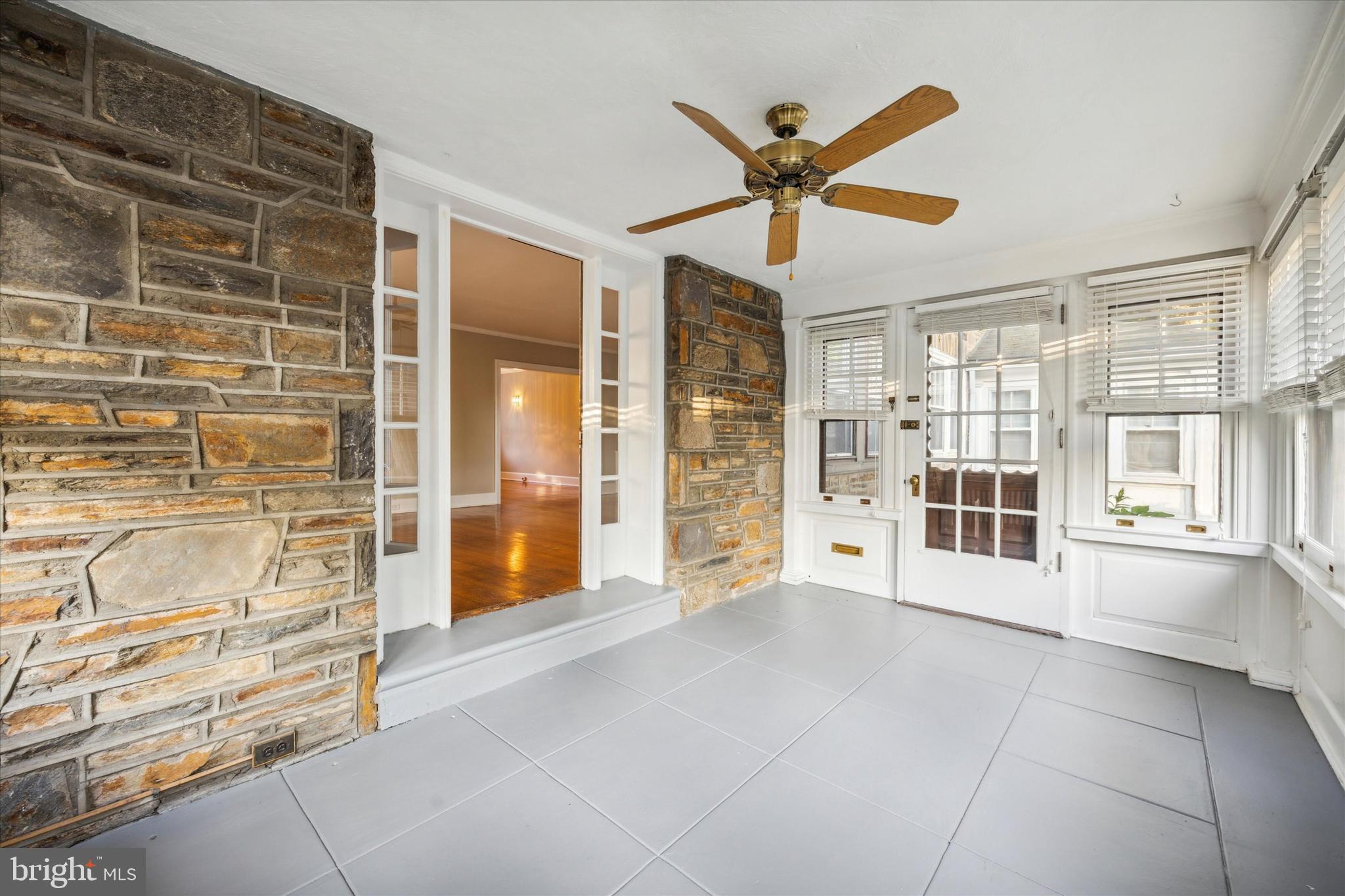 COLLEGE PARK - Residential