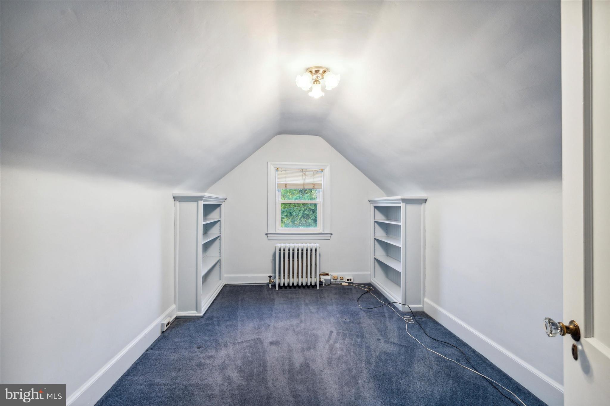 COLLEGE PARK - Residential