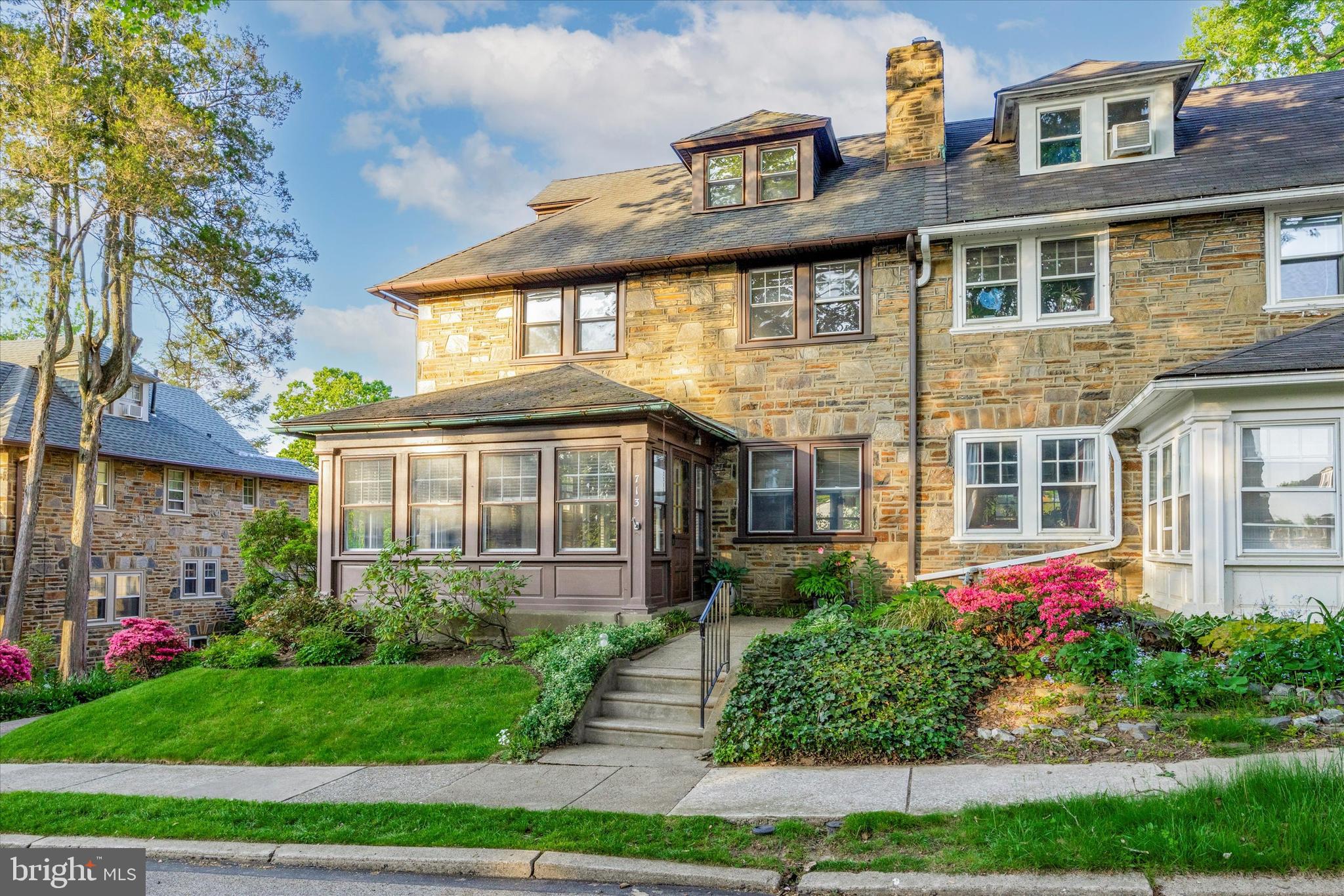 COLLEGE PARK - Residential