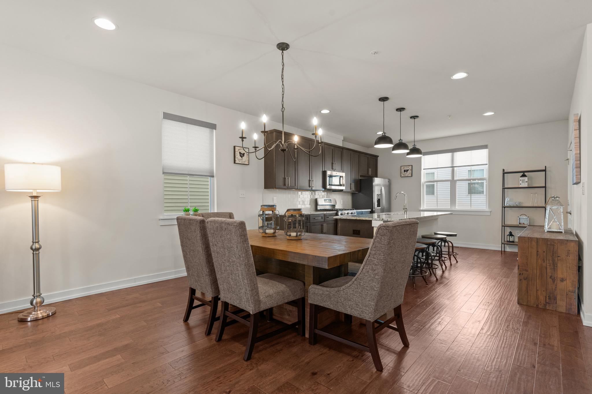 WATERSIDE - Residential