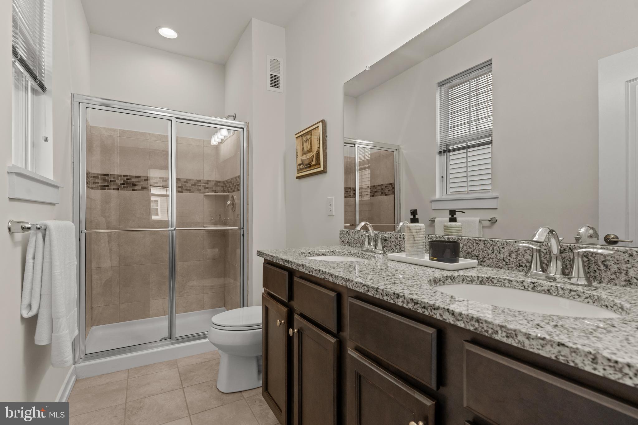 WATERSIDE - Residential