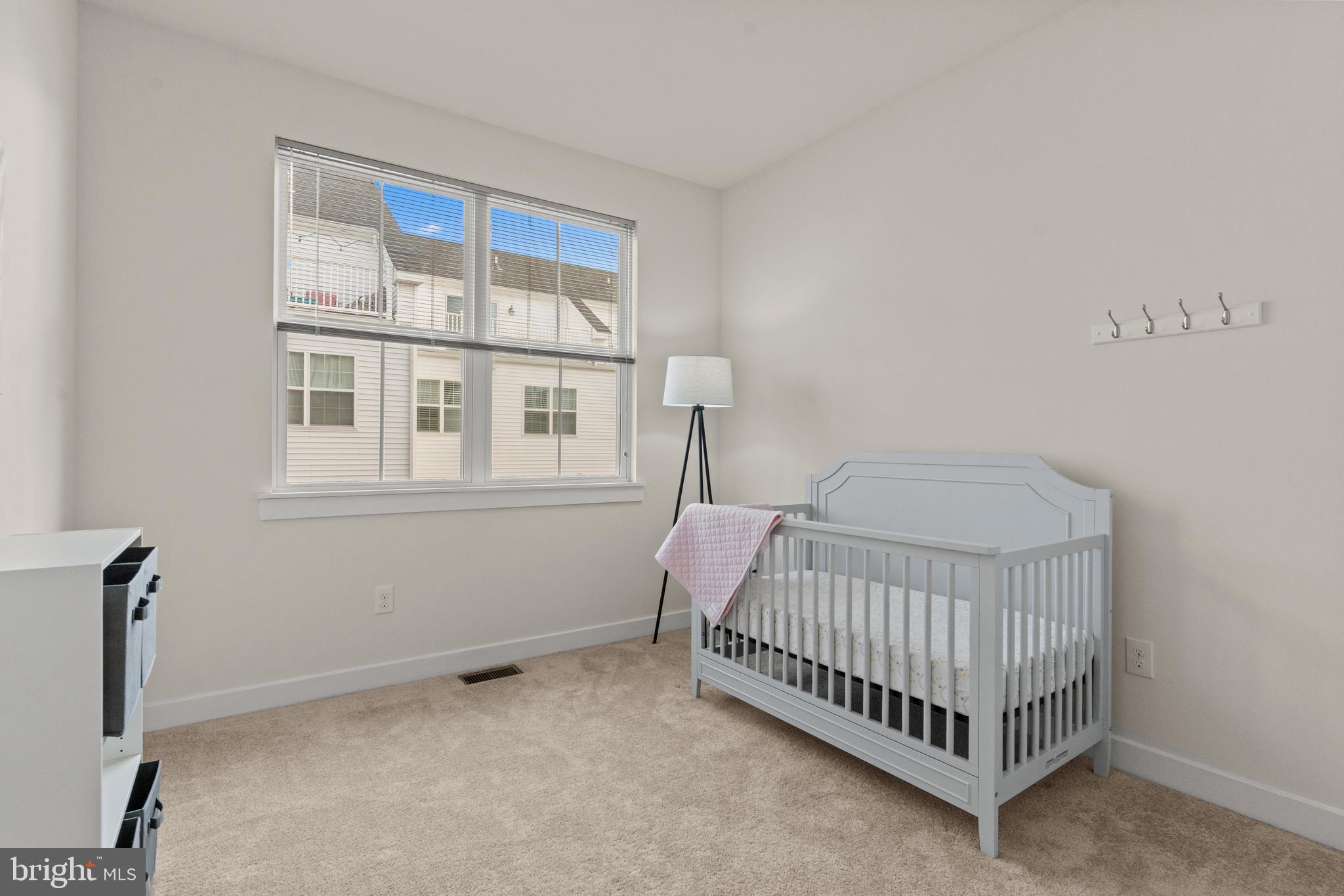 WATERSIDE - Residential