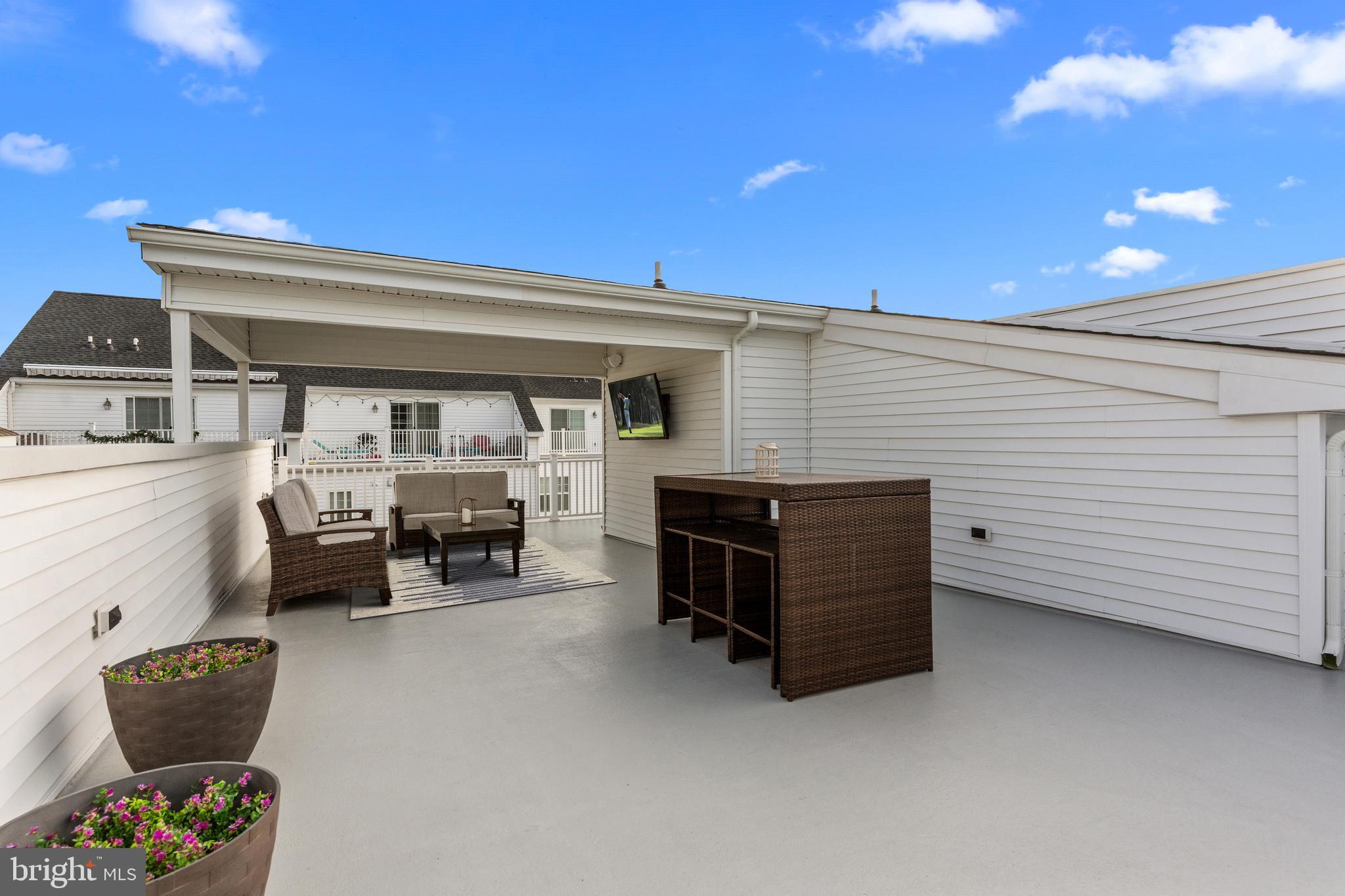 WATERSIDE - Residential