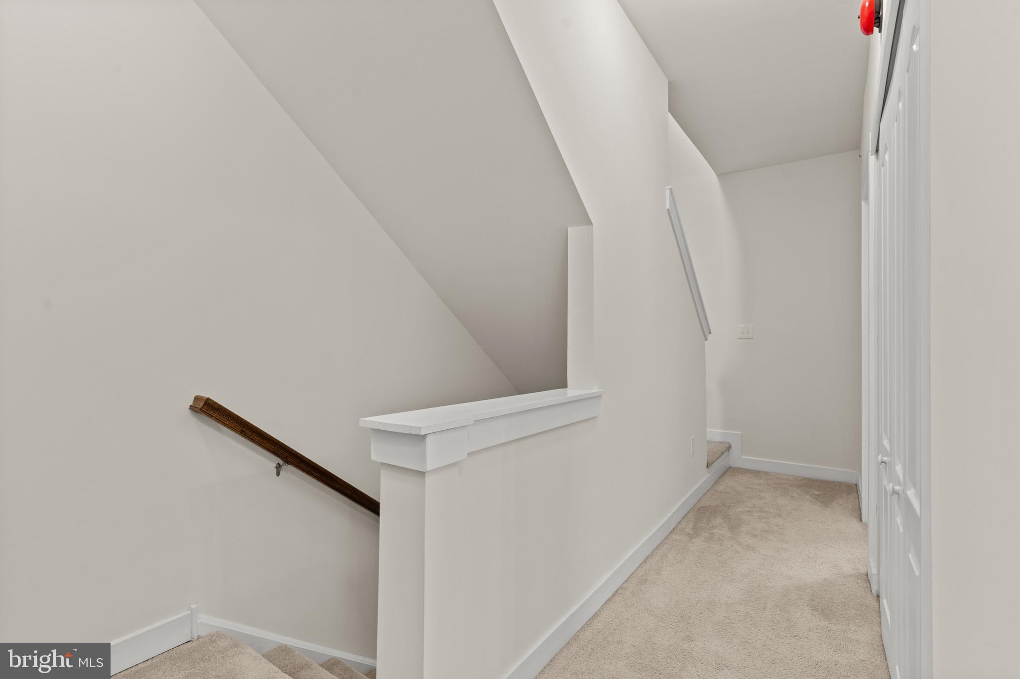 WATERSIDE - Residential