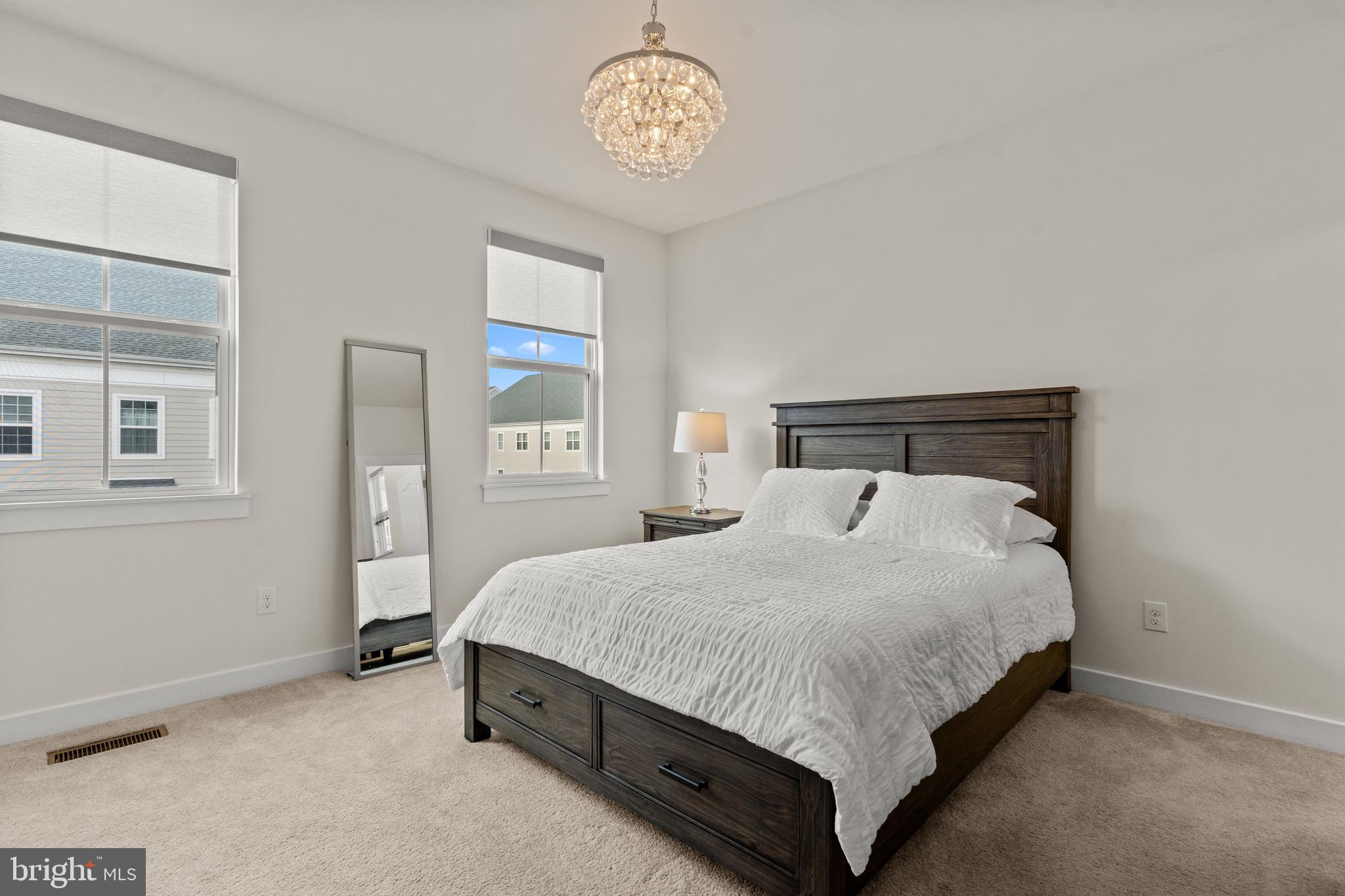 WATERSIDE - Residential