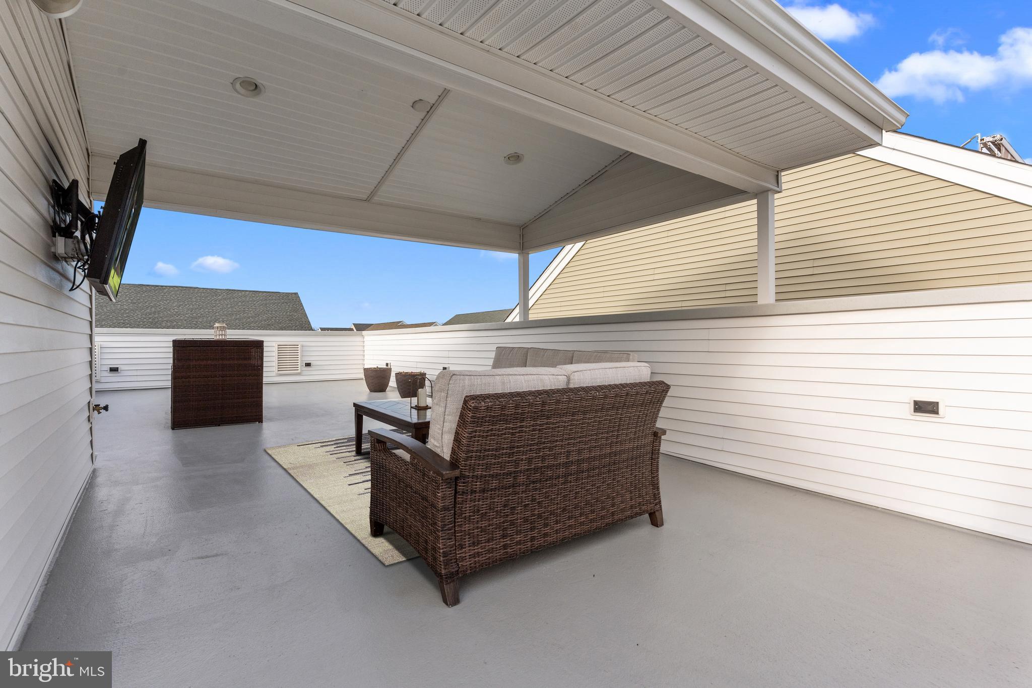 WATERSIDE - Residential