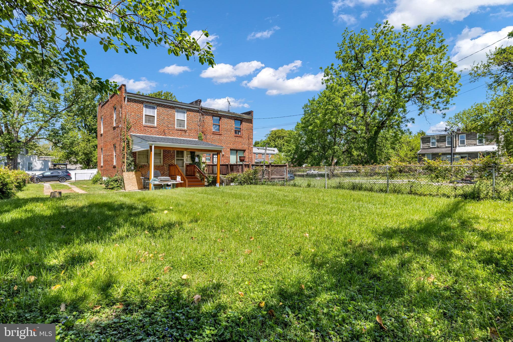 WEST ARLINGTON - Residential