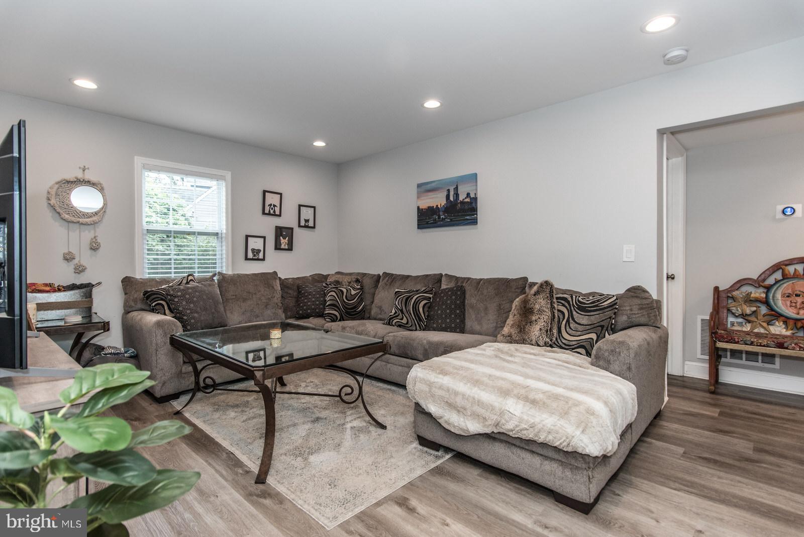 WINDER VIL - Residential