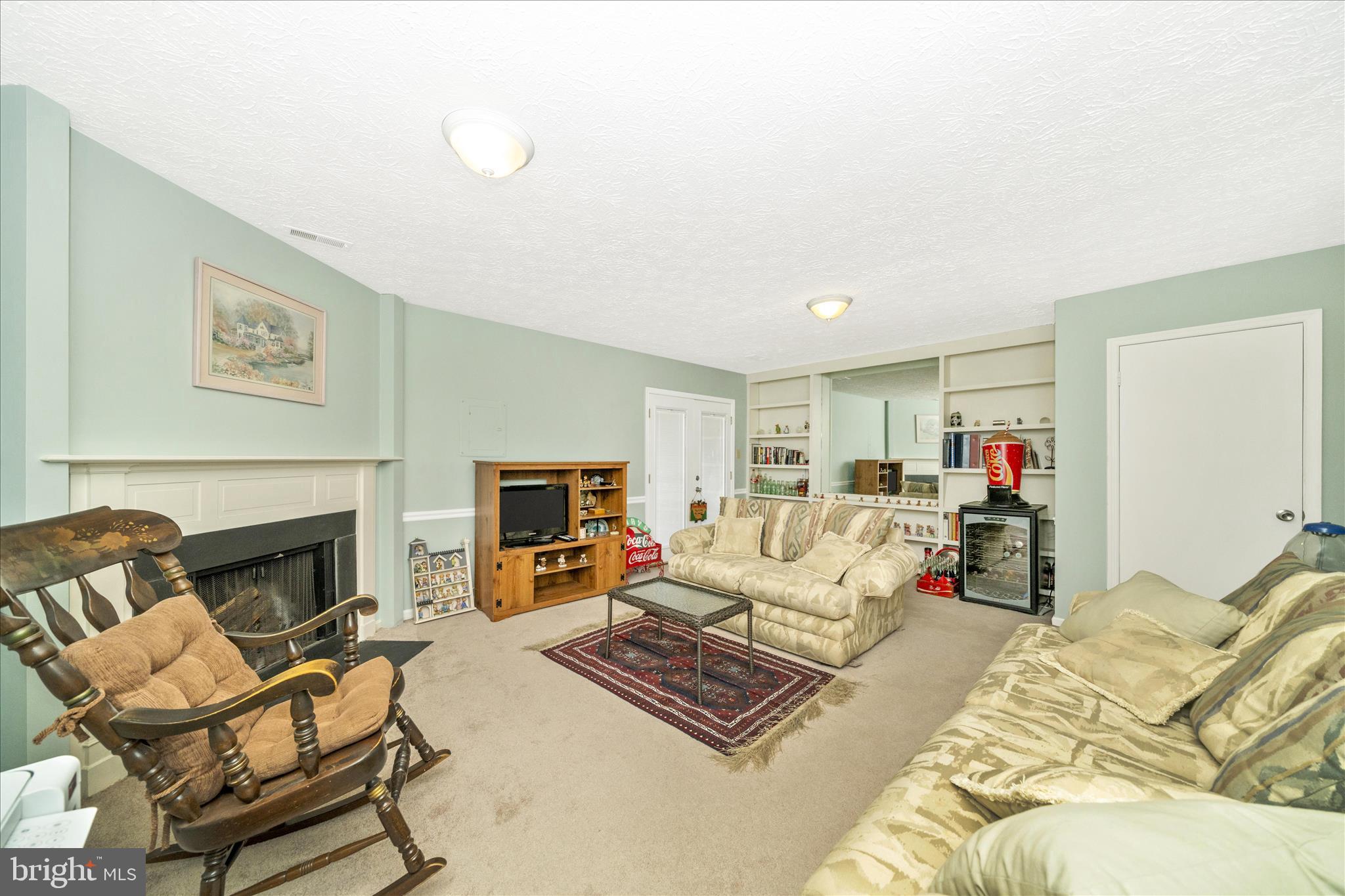 GUNNERS LAKE VILLAGE - Residential