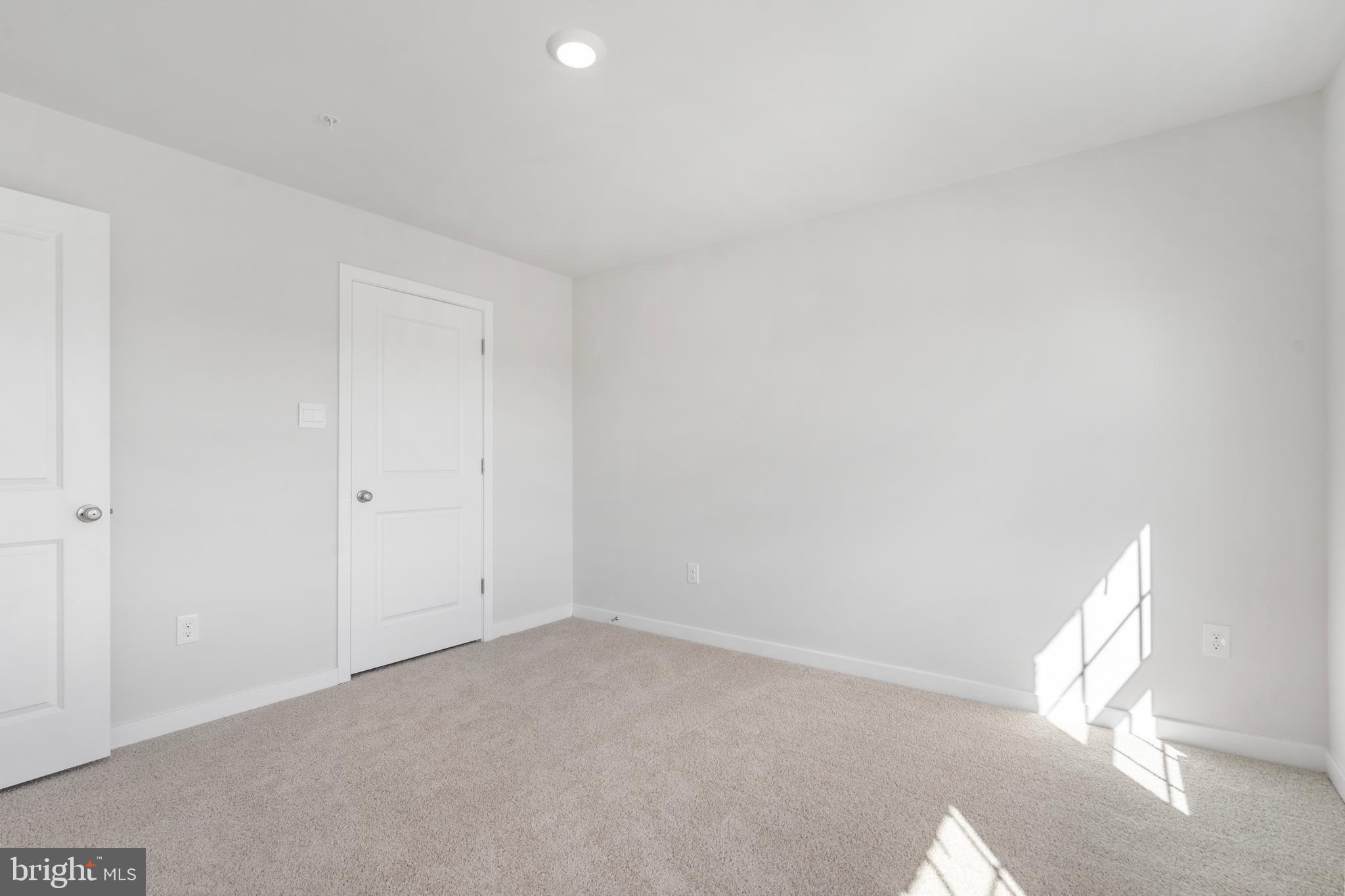 SPRING HILLS - Residential