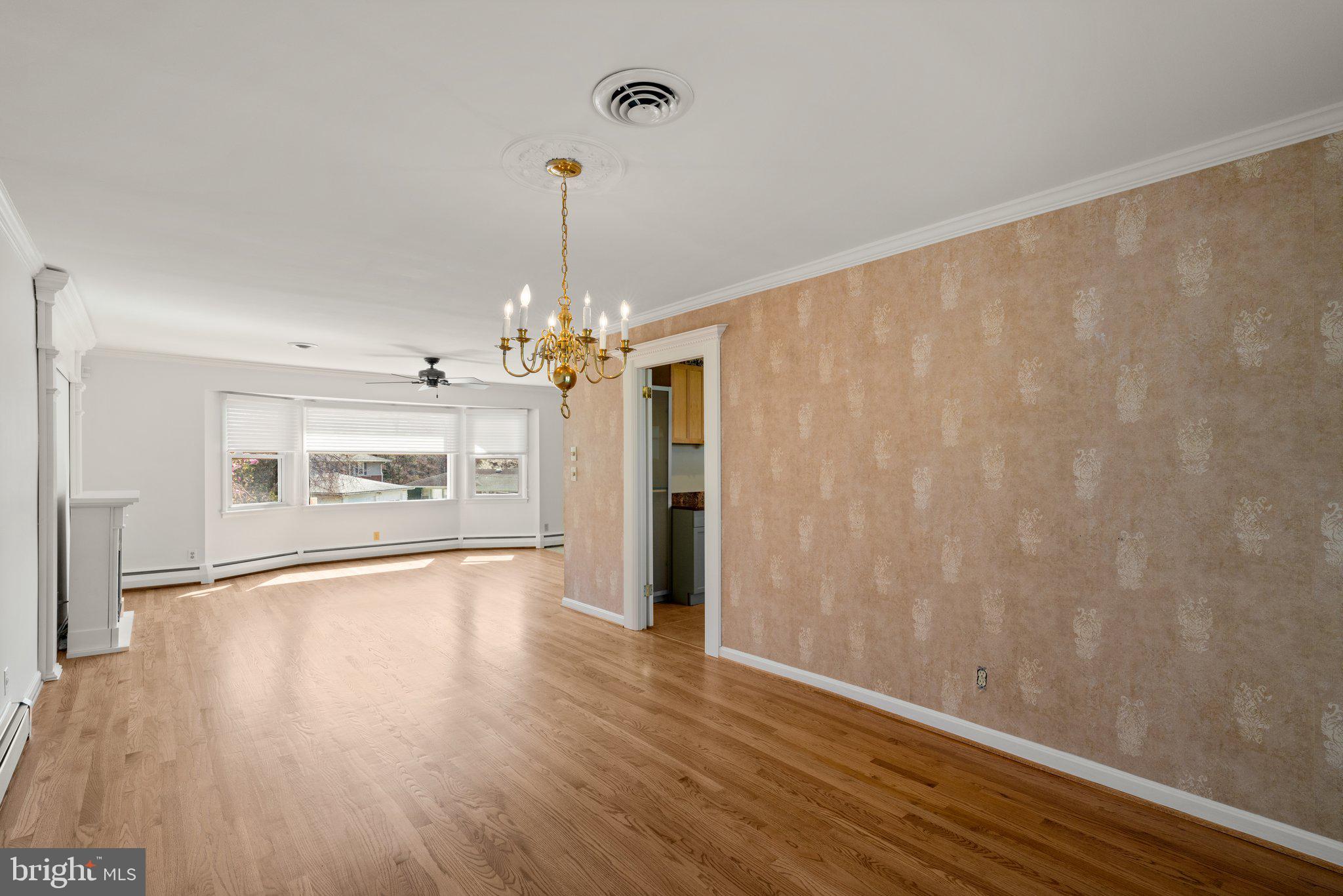 CAMPUS HILLS - Residential