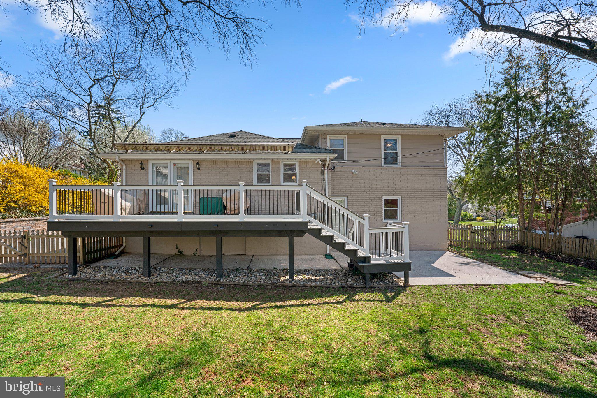 CAMPUS HILLS - Residential