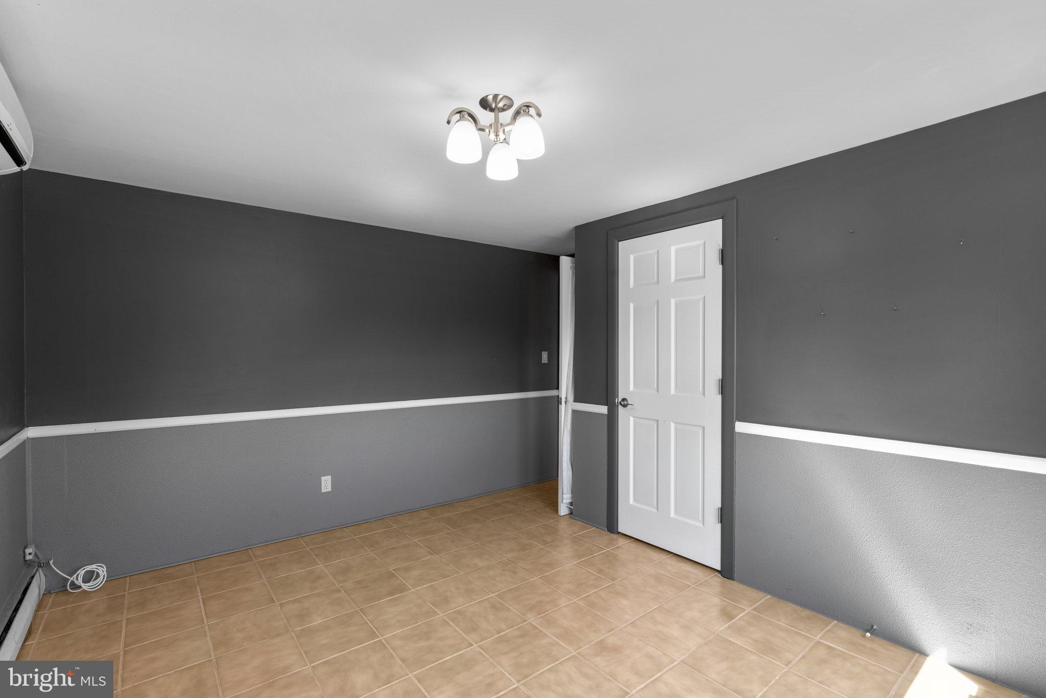 CAMPUS HILLS - Residential