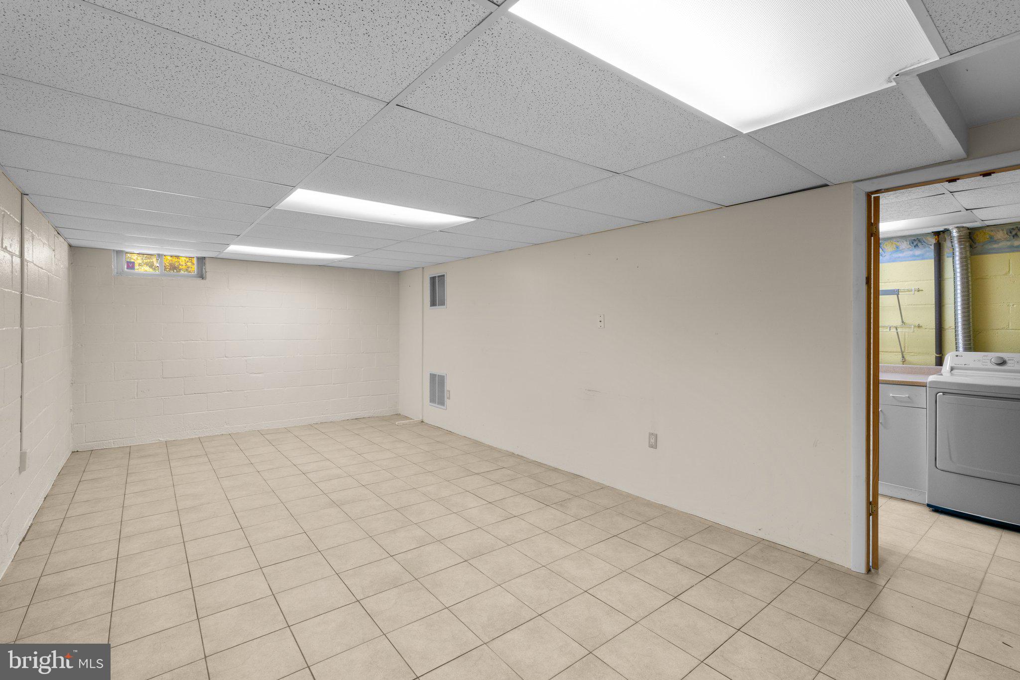 CAMPUS HILLS - Residential