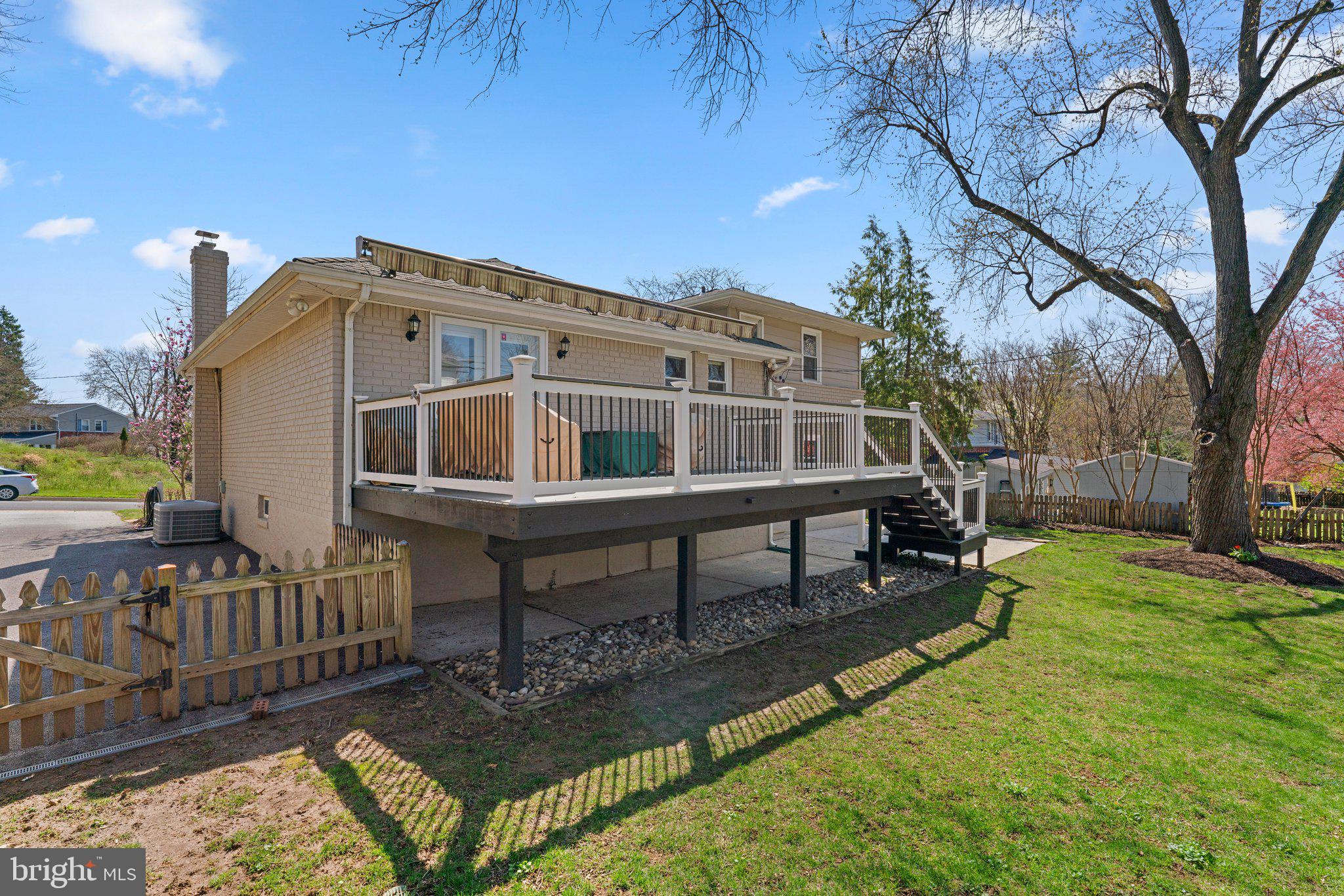 CAMPUS HILLS - Residential