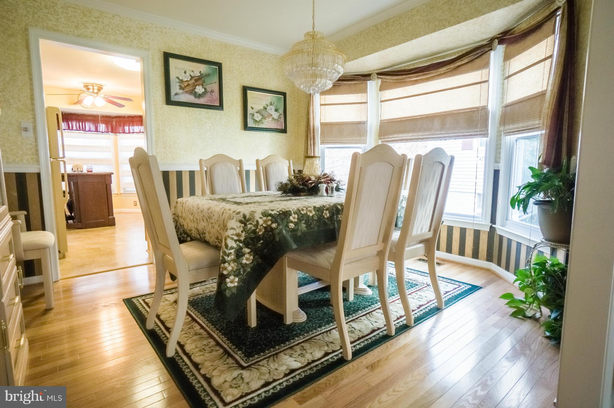 LEE MANOR - Residential