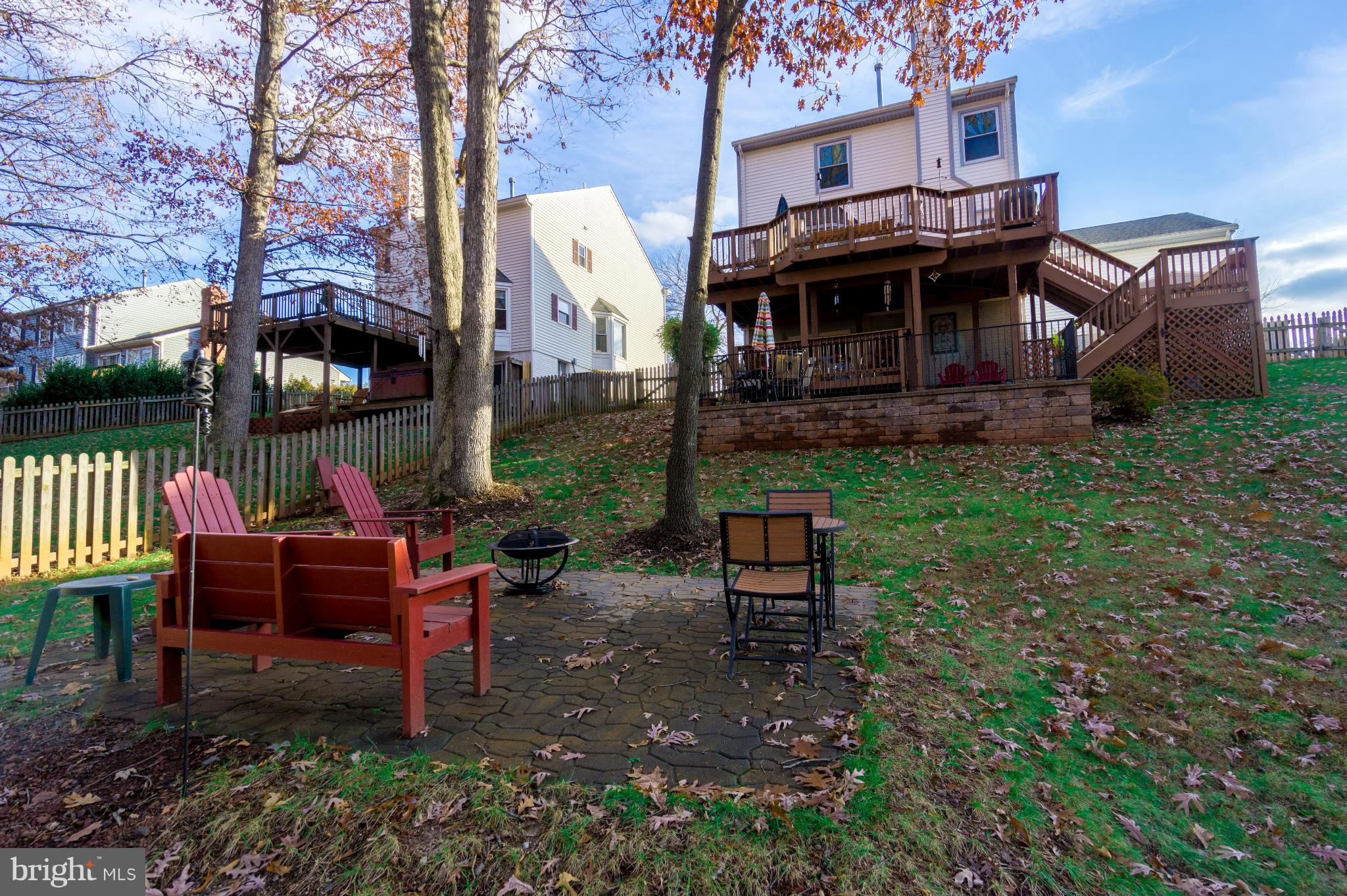 LEE MANOR - Residential