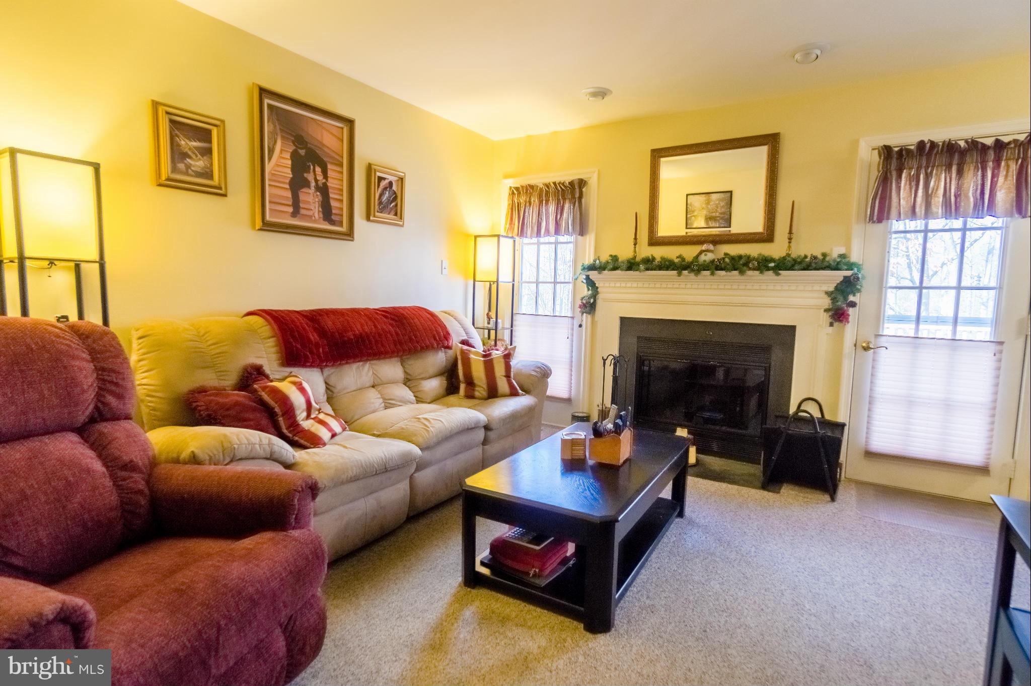 LEE MANOR - Residential