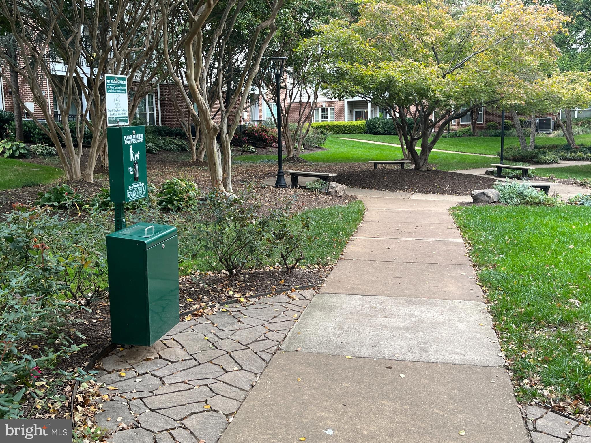 GATES OF MCLEAN - Residential