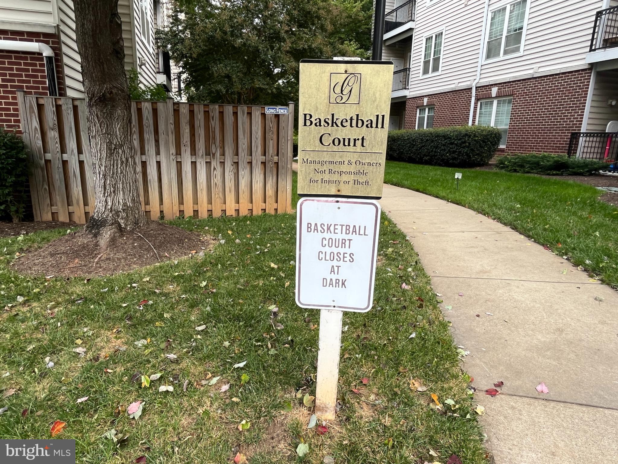 GATES OF MCLEAN - Residential