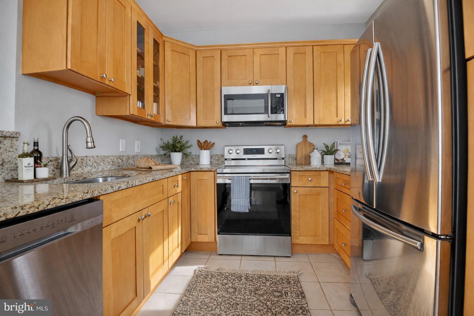 1600 SPRING GATE DRIVE 2402