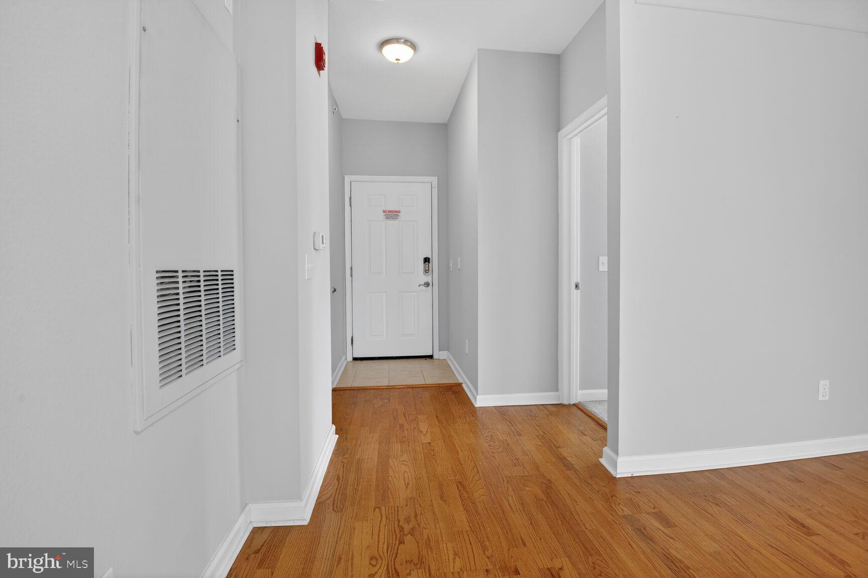 GATES OF MCLEAN - Residential