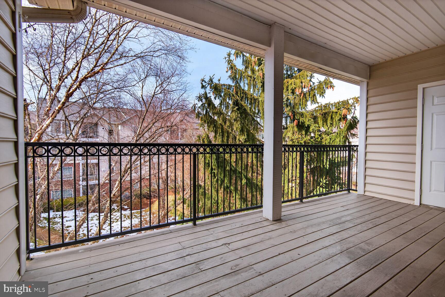 GATES OF MCLEAN - Residential