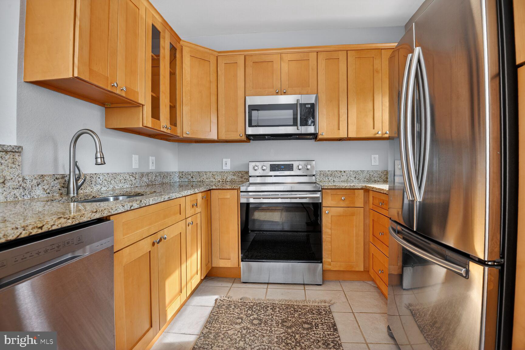 1600 SPRING GATE DRIVE 2402