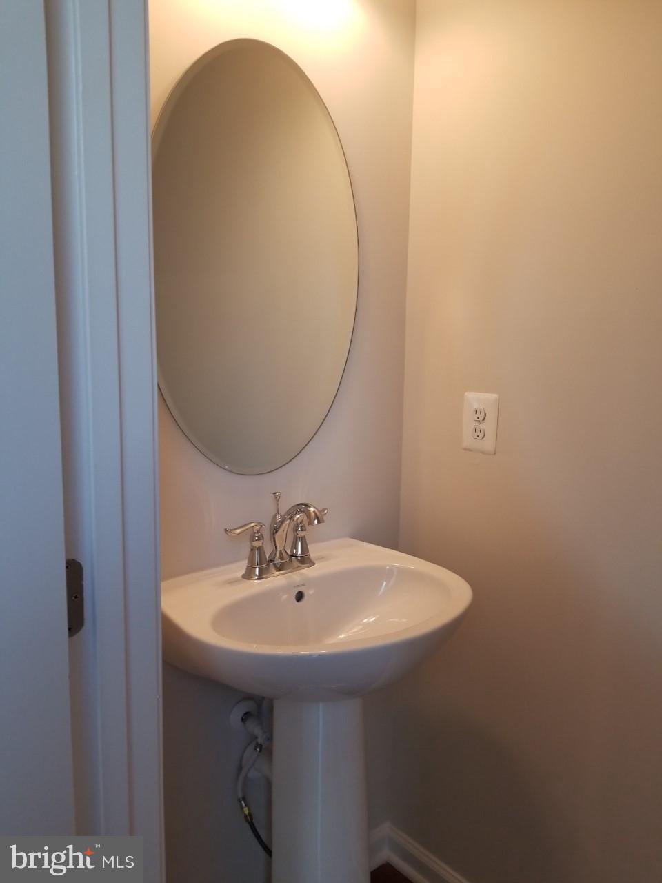 WESTMOORE AT MOOREFIELD - Residential Lease