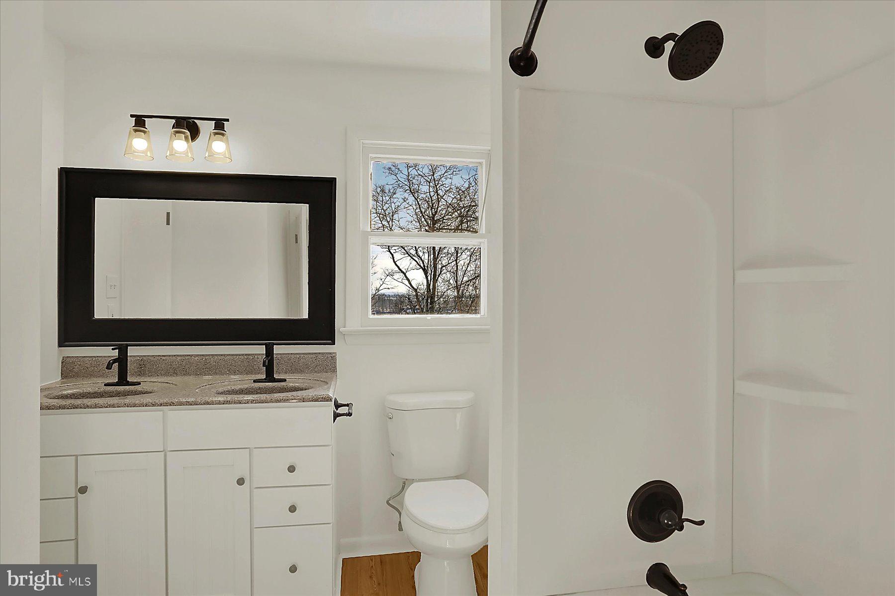 RIDGE HILLS - Residential