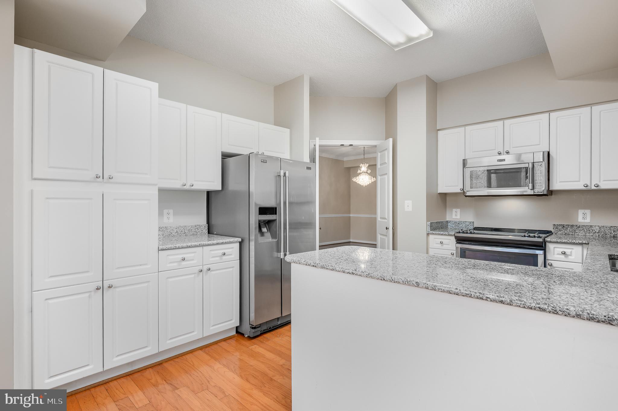 LANSDOWNE WOODS - Residential