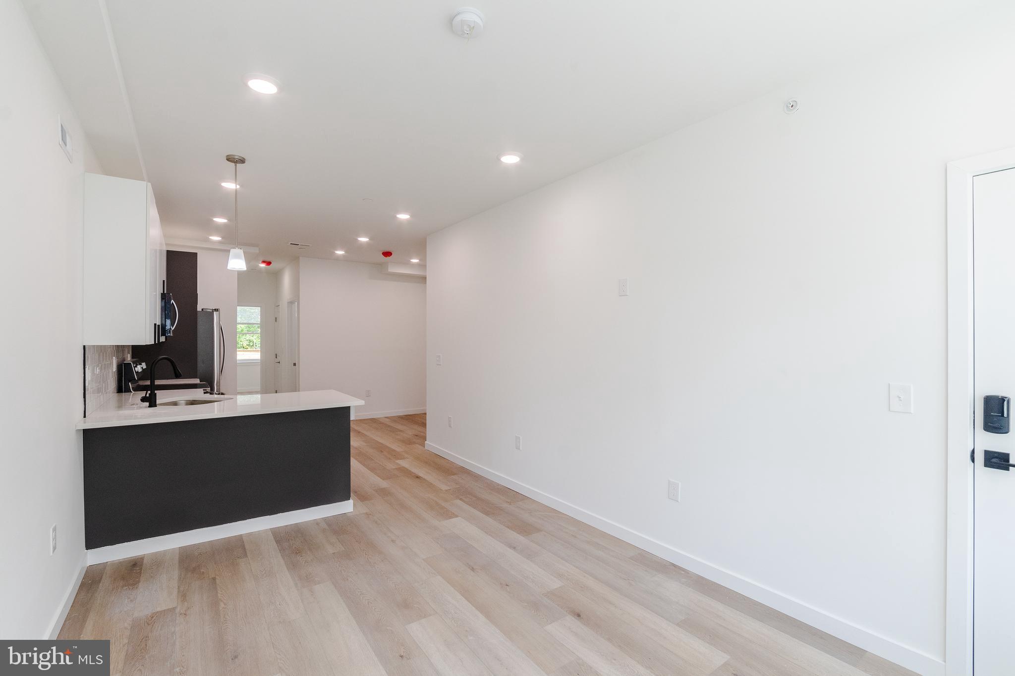 PHILADELPHIA (NORTHEAST) - Residential Lease