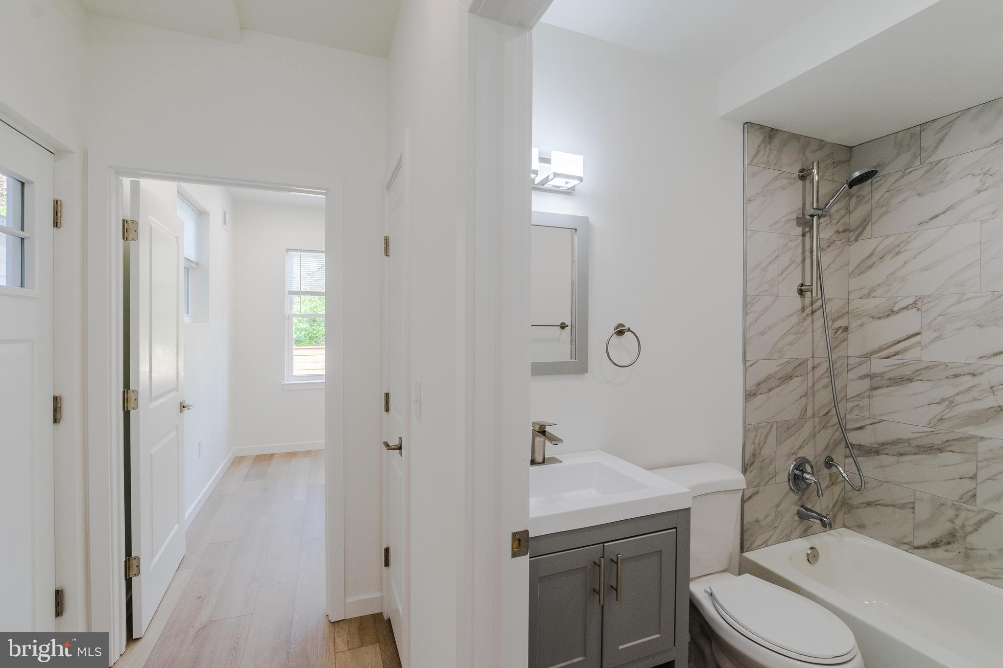 PHILADELPHIA (NORTHEAST) - Residential Lease