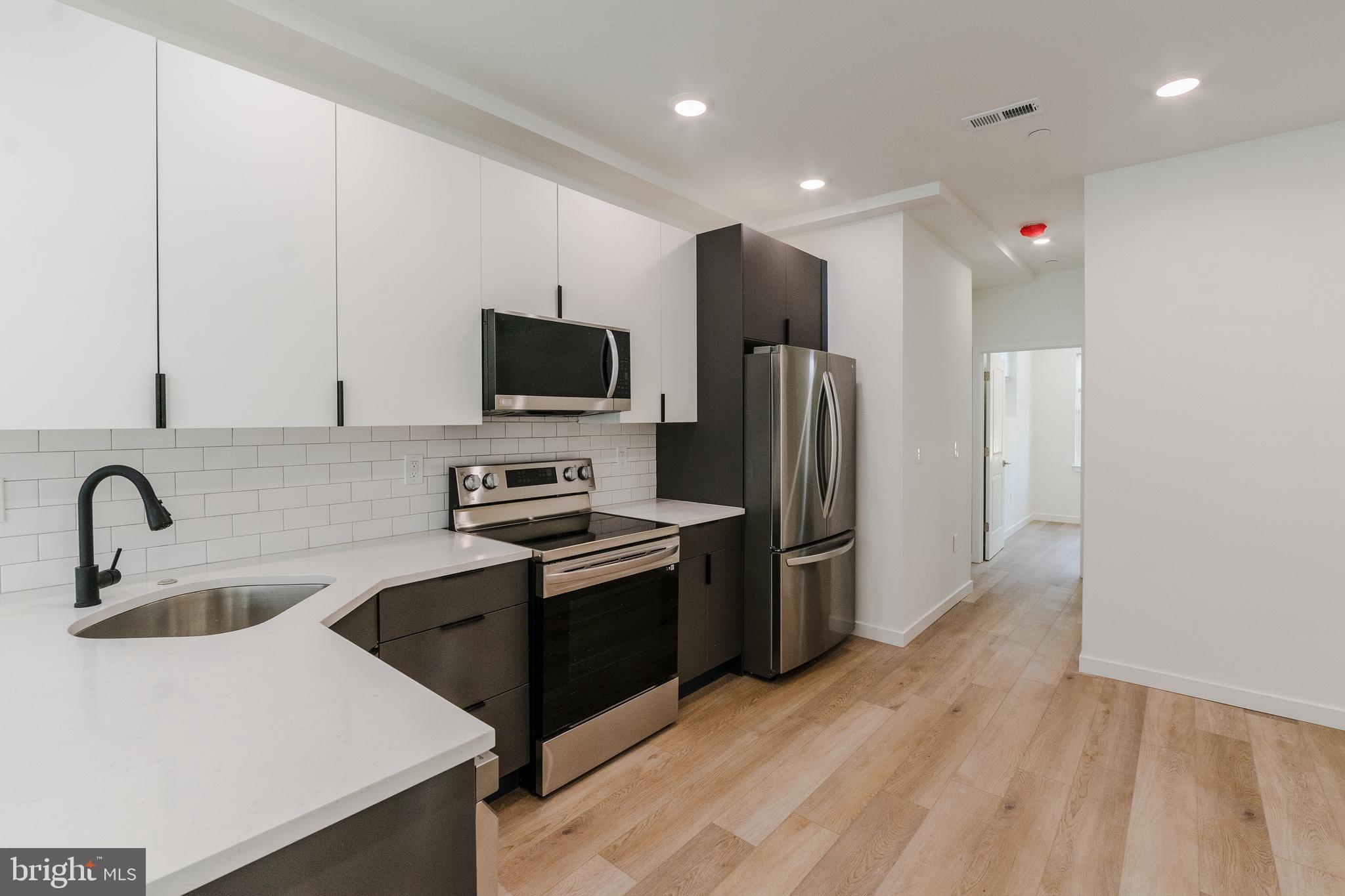 PHILADELPHIA (NORTHEAST) - Residential Lease