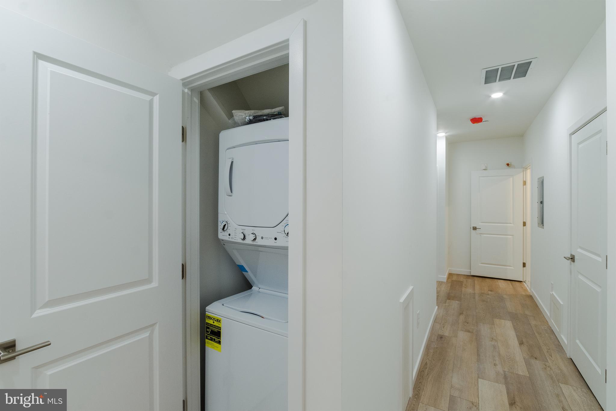 PHILADELPHIA (NORTHEAST) - Residential Lease