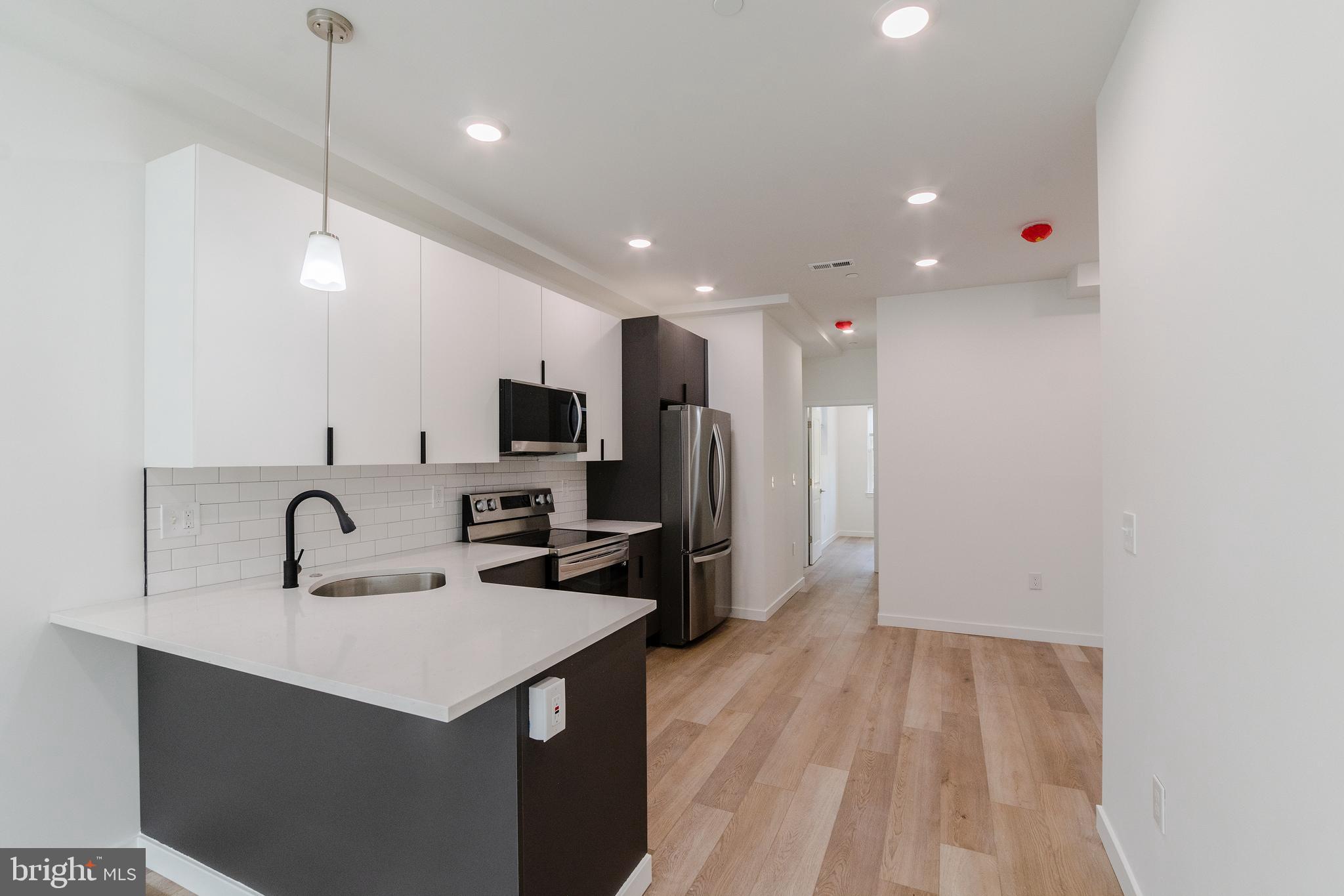 PHILADELPHIA (NORTHEAST) - Residential Lease