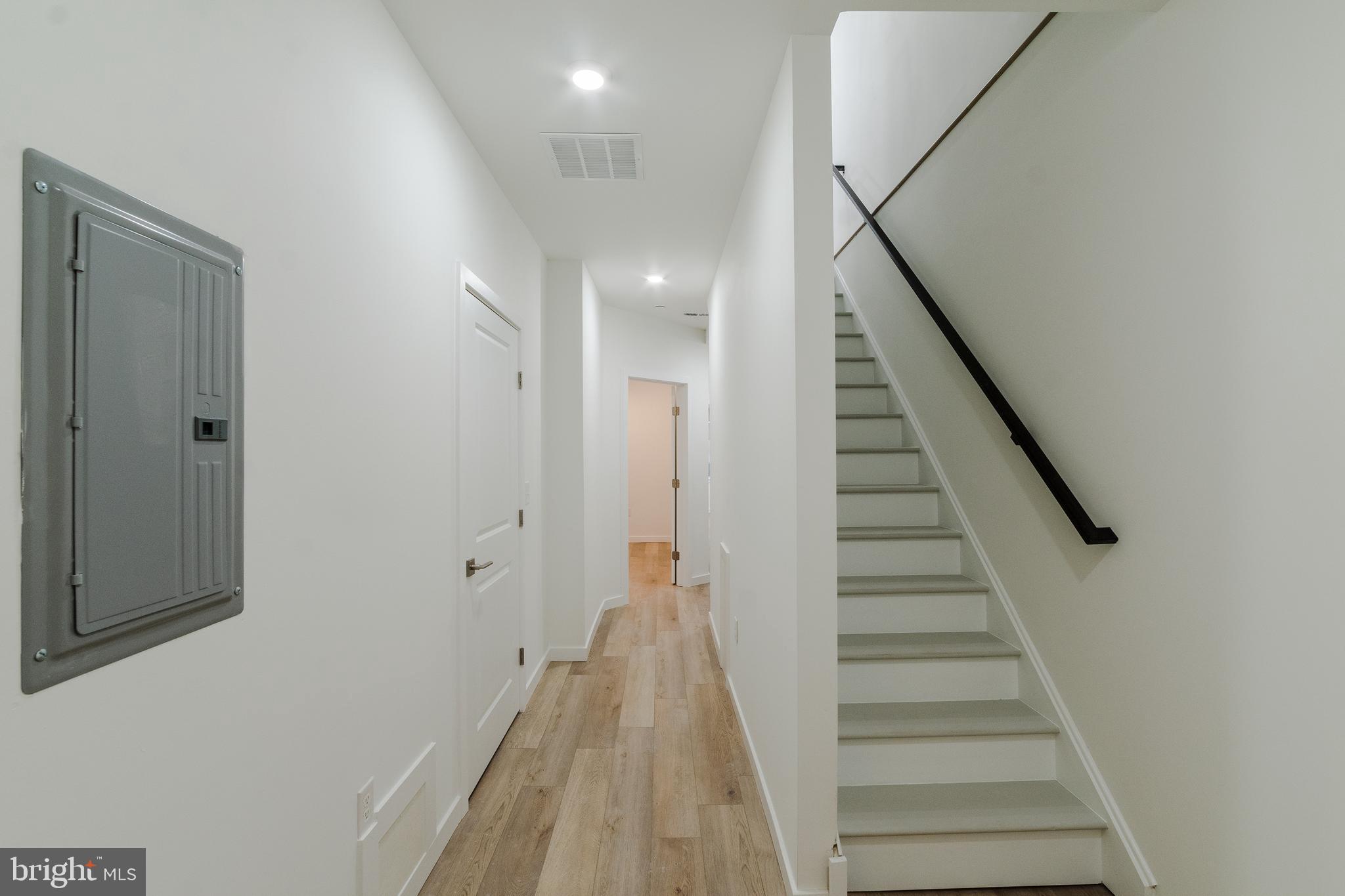 PHILADELPHIA (NORTHEAST) - Residential Lease