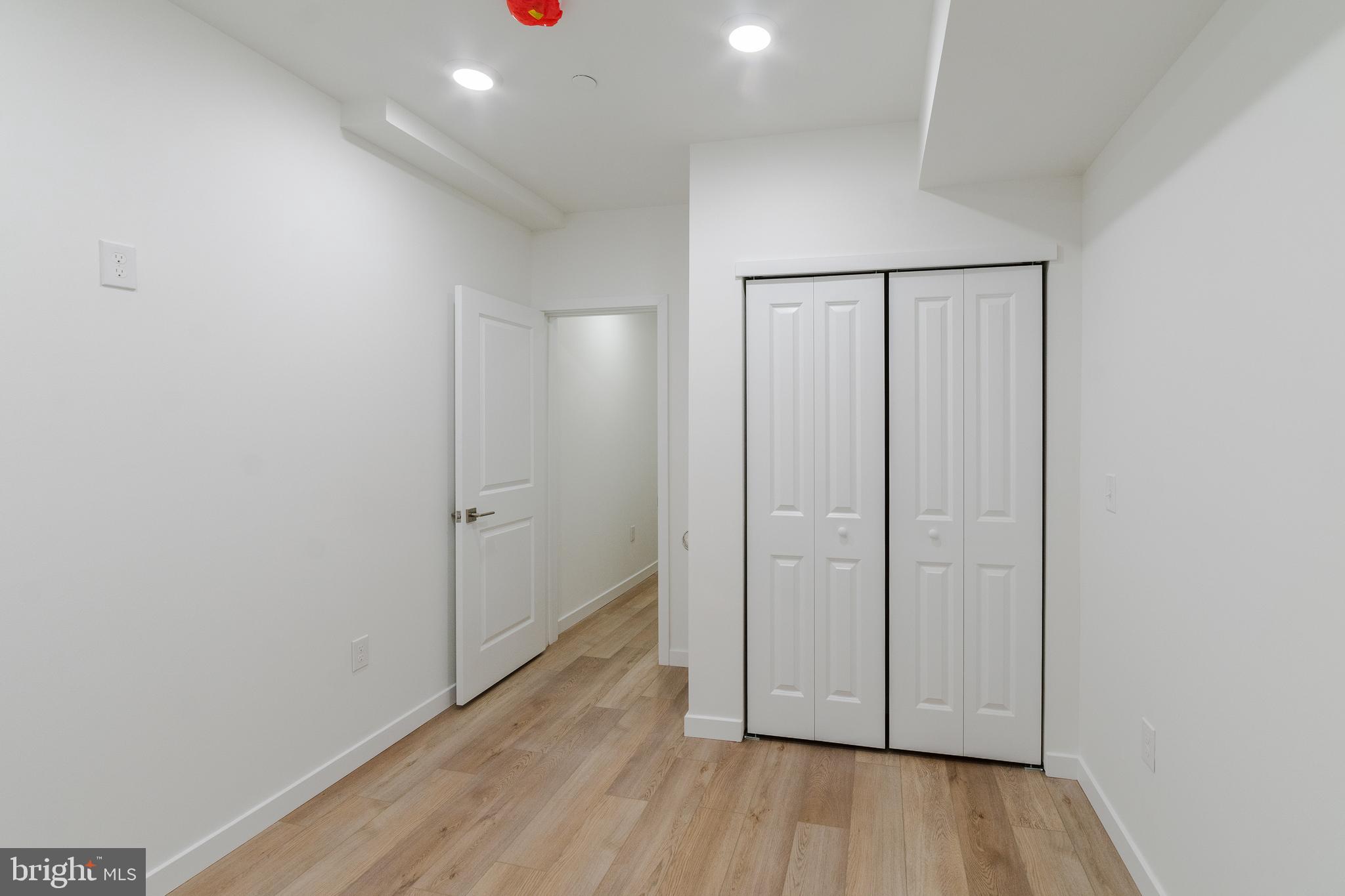 PHILADELPHIA (NORTHEAST) - Residential Lease