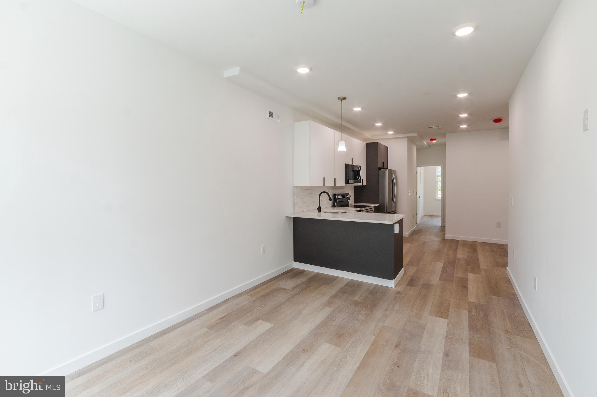 PHILADELPHIA (NORTHEAST) - Residential Lease