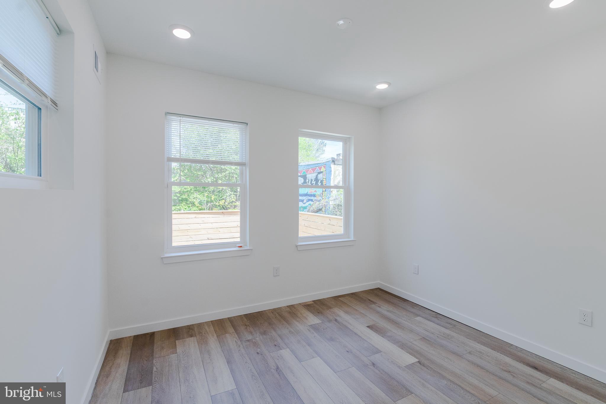 PHILADELPHIA (NORTHEAST) - Residential Lease